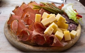Antipasti. Ristoranti vicino a noi. Firenze